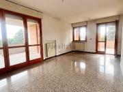 Appartamento in vendita di 140 m² in Via Giacomo Leopardi