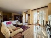 Appartamento in vendita di 140 m² in Via Lucerna
