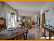Appartamento in vendita di 140 m² in Via Vittorio Veneto