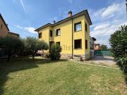 Appartamento in vendita di 142 m² in Via IV Novembre