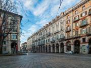 Appartamento in vendita di 144 m² in Via Cernaia, 40