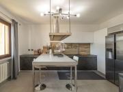 Appartamento in vendita di 144 m² in Via della Grena