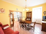 Appartamento in vendita di 145 m² in Via Cesare Battisti