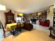 Appartamento in vendita di 145 m² in Via Giacomo Puccini, 15