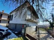 Appartamento in vendita di 145 m² in Via Langhe