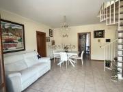 Appartamento in vendita di 145 m² in Viale Ungheria, 81