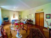 Appartamento in vendita di 146 m² in Via Emilia, 380