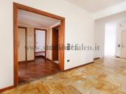Appartamento in vendita di 147 m² in Via Francesco Petrarca