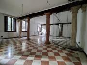 Appartamento in vendita di 150 m² in Via Cesare Battisti, 50