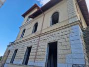 Appartamento in vendita di 150 m² in Via dei Colli, 13