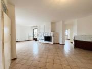 Appartamento in vendita di 150 m² in Via del Lavoro