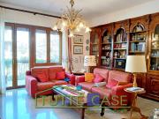 Appartamento in vendita di 150 m² in Via Ecetra, 23