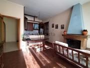 Appartamento in vendita di 150 m² in Via Fratelli Cervi, 35