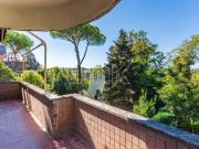 Appartamento in vendita di 150 m² in Via Leonida Rech