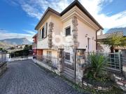 Appartamento in vendita di 150 m² in Via Martiri della...