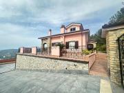 Appartamento in vendita di 151 m² in Strada Cason della...