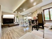 Appartamento in vendita di 151 m² in Via per Mariano