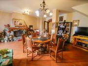 Appartamento in vendita di 151 m² in Via Trieste, 113