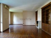 Appartamento in vendita di 152 m² in Via Fratelli Cervi