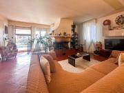 Appartamento in vendita di 156 m² in Via Nervesa