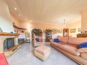 Appartamento in vendita di 158 m² in Via Banari