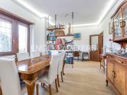 Appartamento in vendita di 158 m² in Via della Divisione...