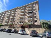 Appartamento in vendita di 159 m² in Via Bronte, 74