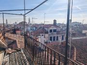 Appartamento in vendita di 160 m² in Calle dei Boteri