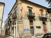 Appartamento in vendita di 160 m² in Corso Umberto I, 90