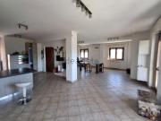 Appartamento in vendita di 160 m² in Via del Rivo