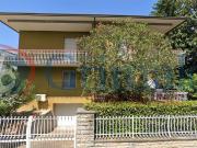 Appartamento in vendita di 160 m² in Via John Fitzgerald...