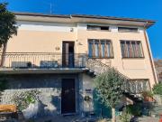 Appartamento in vendita di 160 m² in Via L. Zappa, 12