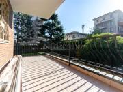 Appartamento in vendita di 160 m² in Via Lario