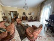 Appartamento in vendita di 160 m² in Via Lo Jacono Francesco