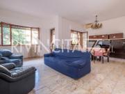Appartamento in vendita di 160 m² in Via Rivarone