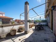 Appartamento in vendita di 161 m² in Via Giunio Silano, 18