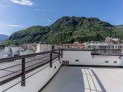 Appartamento in vendita di 164 m² in Via della Mendola, 21