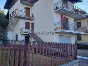 Appartamento in vendita di 165 m² in Via alle Grigne