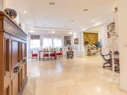 Appartamento in vendita di 167 m² in Via Lucio Apuleio