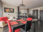Appartamento in vendita di 168 m² in Via Bruciapecore