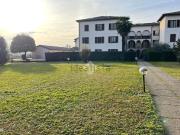 Appartamento in vendita di 168 m² in Via G. Leopardi, 73