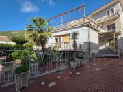 Appartamento in vendita di 168 m² in Via Papa Gennaro