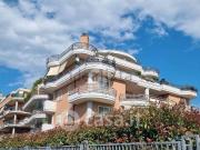 Appartamento in vendita di 170 m² in Via Andrea Cascella, 3