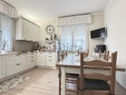 Appartamento in vendita di 170 m² in Via C. Monteverdi