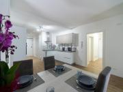 Appartamento in vendita di 170 m² in Via Caterino Davila