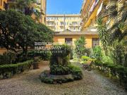 Appartamento in vendita di 170 m² in Via Chiana