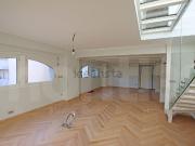 Appartamento in vendita di 170 m² in Via Isaac Newton