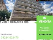 Appartamento in vendita di 170 m² in Via Luigi Vanvitelli