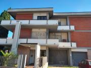 Appartamento in vendita di 170 m² in Via Spoleto