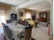 Appartamento in vendita di 171 m² in Via Etna, 18